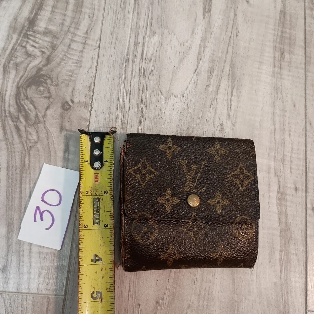 Authentic Louis Vuitton Monogram Portefeiulle Elise Trifold Wallet